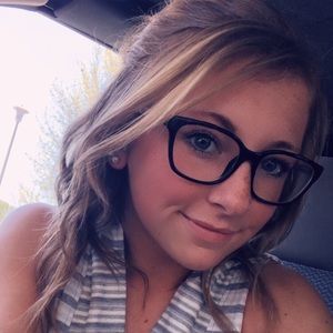 Meet your Posher, Nadine